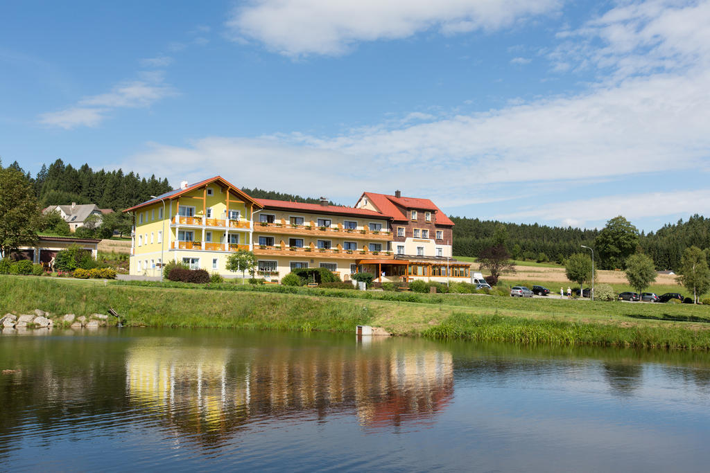 Gasthof-Pension Nordwald Harbach  Bagian luar foto
